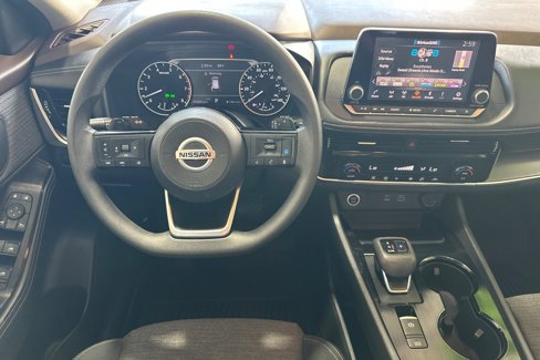 Used 2021 Nissan Rogue SV image 14
