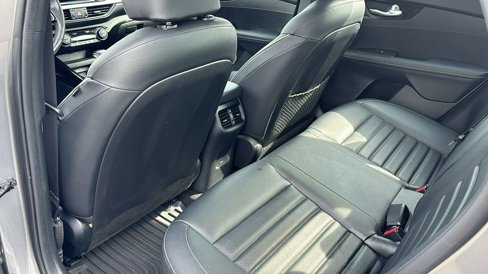 Used 2022 Kia Forte GT-Line w/ GT-Line Premium Package image 32