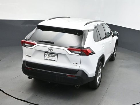 Used 2022 Toyota RAV4 XLE image 35