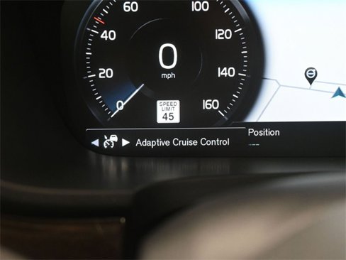 Used 2019 Volvo S90 T6 Momentum image 28