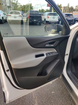 Used 2020 Chevrolet Equinox LS image 23