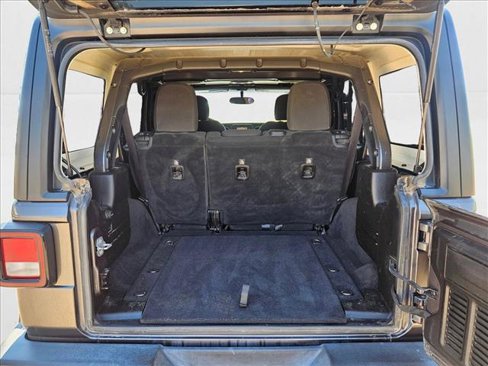 Used 2019 Jeep Wrangler Unlimited Sport S image 6