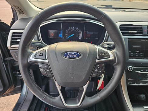 Used 2015 Ford Fusion SE w/ Equipment Group 202A image 17