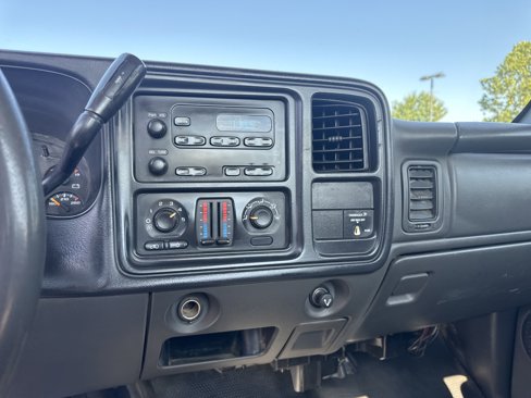 Used 2006 Chevrolet Silverado 3500 2WD Regular Cab image 20