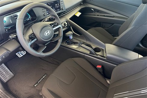 New 2025 Hyundai Elantra Sport image 7