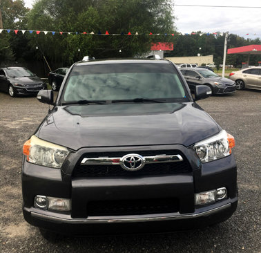 Used 2011 Toyota 4Runner Limited image 8