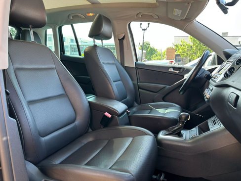 Used 2014 Volkswagen Tiguan SEL image 16