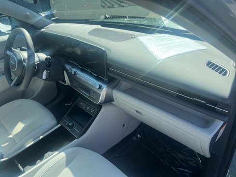 Used 2024 Hyundai Kona SE image 31