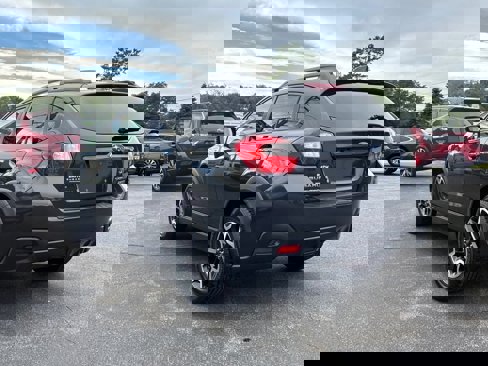 Used 2017 Subaru Crosstrek 2.0i Limited image 5