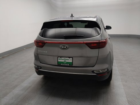 Used 2020 Kia Sportage LX image 7