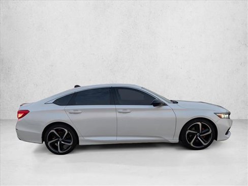 Used 2021 Honda Accord Sport image 4