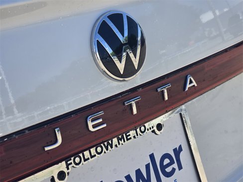 New 2025 Volkswagen Jetta SE image 7