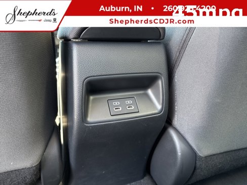 Used 2024 Toyota Corolla LE image 15