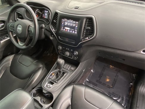 Used 2019 Jeep Cherokee Latitude Plus w/ Comfort/Convenience Group image 20
