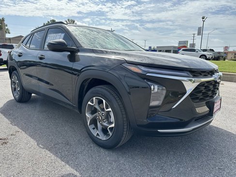 New 2025 Chevrolet Trax LT w/ Driver Confidence Package image 4