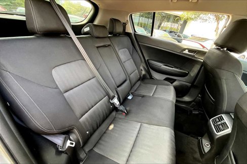 Used 2017 Kia Sportage LX image 17