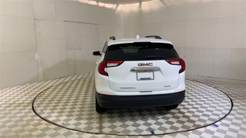 Certified 2023 GMC Terrain SLE w/ Driver Convenience Package image 7