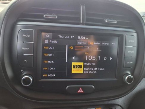 Used 2022 Kia Soul LX image 14