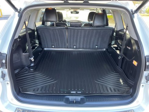 Used 2018 Toyota Highlander XLE image 27