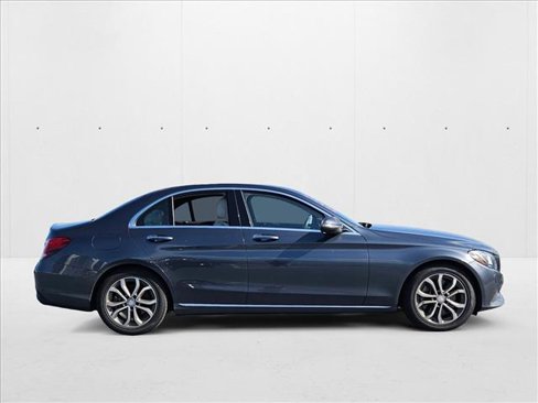 Used 2016 Mercedes-Benz C 300 Sedan image 2