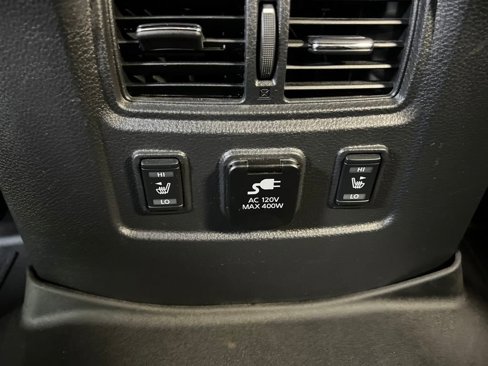 Used 2018 Nissan Titan PRO-4X image 27