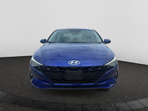 Used 2023 Hyundai Elantra SEL image 2