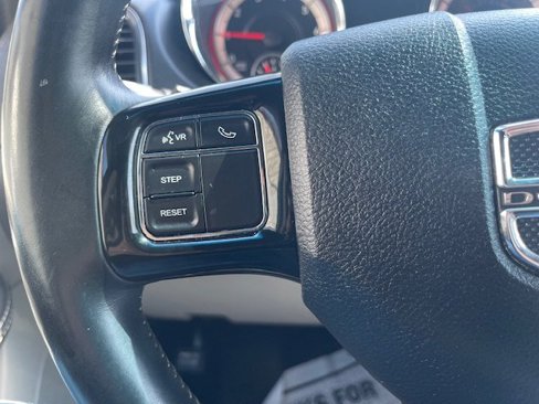Used 2017 Dodge Grand Caravan SXT image 21