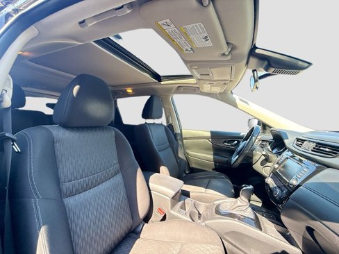 Used 2020 Nissan Rogue SV w/ Sun & Sound Touring Package image 29