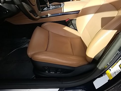 Used 2011 BMW 750i xDrive image 15