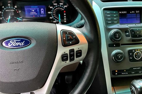 Used 2013 Ford Explorer XLT image 23