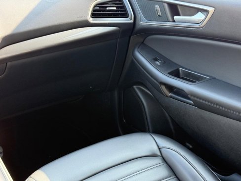 Certified 2024 Ford Edge SEL image 14