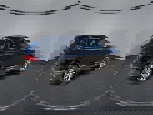 Used 2018 Volkswagen Tiguan SE image 8