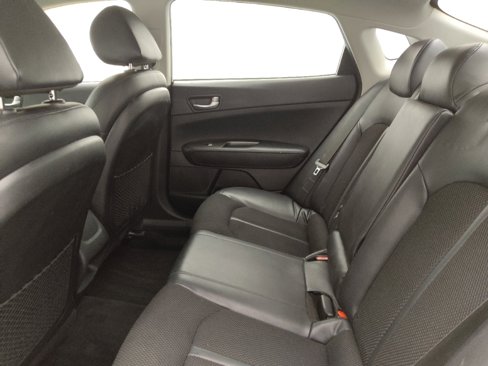 Used 2019 Kia Optima S image 18