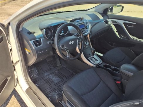 Used 2013 Hyundai Elantra image 5