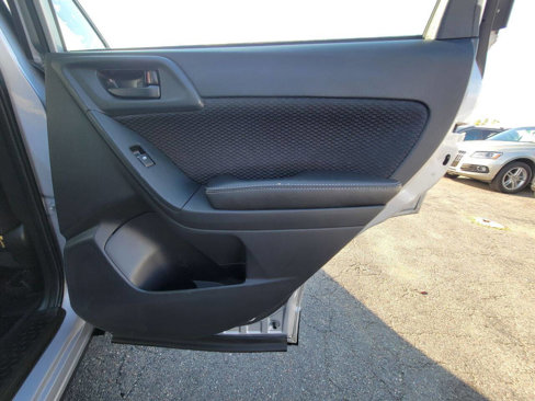 Used 2017 Subaru Forester 2.5i w/ Alloy Wheel Package image 22