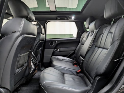 Used 2017 Land Rover Range Rover Sport image 18