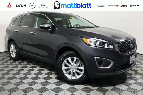 Used 2017 Kia Sorento LX image 1
