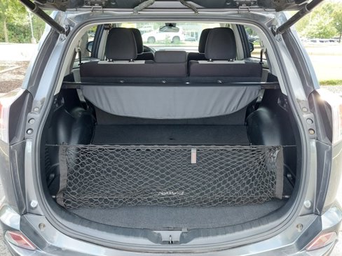 Used 2016 Toyota RAV4 XLE image 32