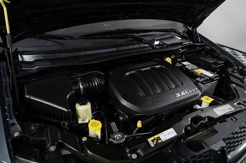Used 2014 Dodge Grand Caravan R/T w/ Driver Convenience Group image 45