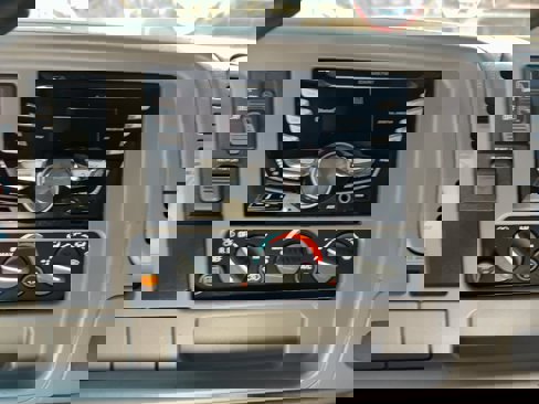 Used 1995 GMC Yukon SLE image 27