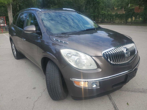 Used 2010 Buick Enclave CXL image 8