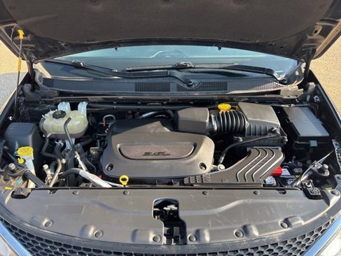 Used 2019 Chrysler Pacifica Limited image 11