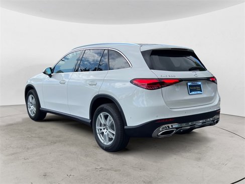 New 2025 Mercedes-Benz GLC 300 4MATIC image 3