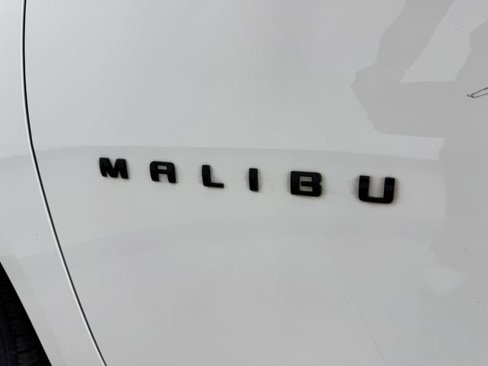 Used 2022 Chevrolet Malibu RS image 36