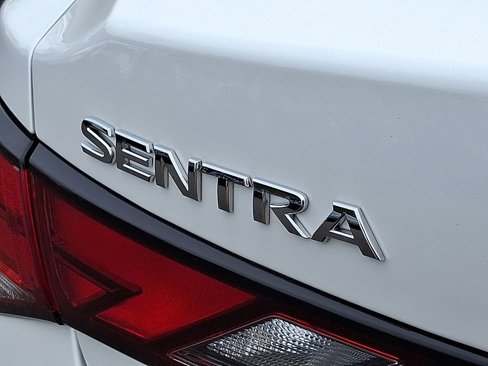 Used 2022 Nissan Sentra SV image 30