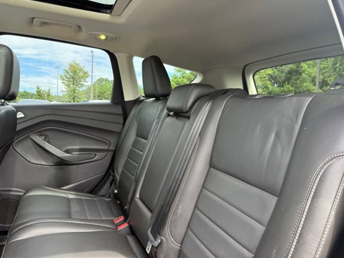 Used 2016 Ford Escape Titanium image 34