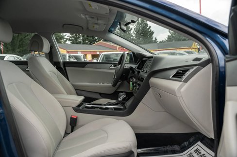 Used 2017 Hyundai Sonata SE image 11