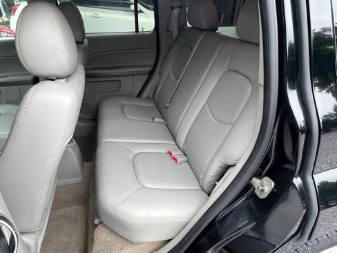 Used 2009 Chevrolet HHR LT w/ LT Preferred Equipment Group image 12