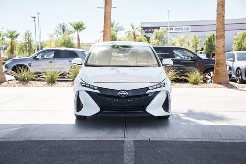 Used 2018 Toyota Prius Prime Premium image 6