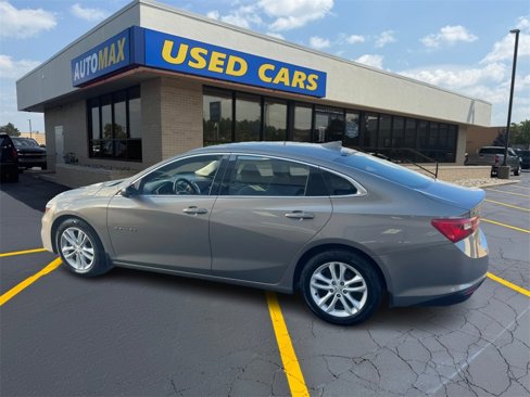 Used 2017 Chevrolet Malibu LT w/ Driver Confidence Package image 7